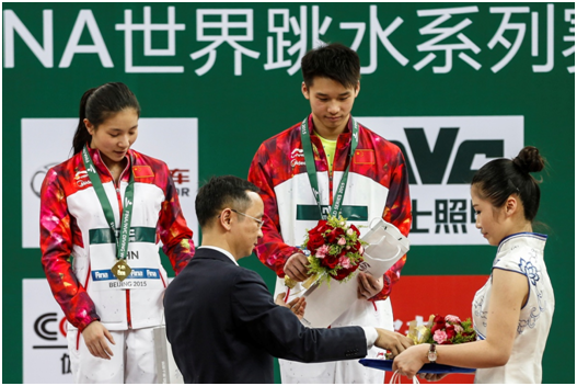 “睛”彩盤點(diǎn)：三米板再收三金 混雙首秀爆冷