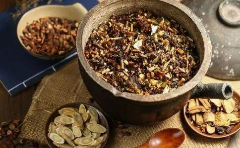 眼睛發(fā)癢受不了，先來看看你是哪種情況！